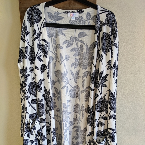 LuLaRoe Sweaters - Lularoe Caroline Cardigan